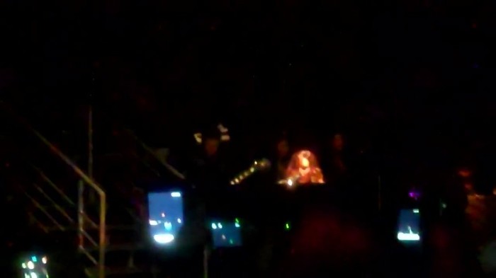 Demi Lovato - Skyscraper (Live in New York - fan video) 1311 - Demilush - Skyscraper Live in New York - Fan video Part oo3