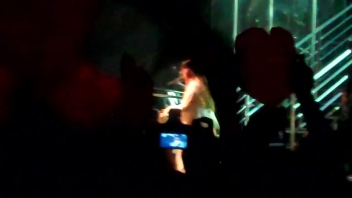 Demi Lovato - Skyscraper (Live in New York - fan video) 1806 - Demilush - Skyscraper Live in New York - Fan video Part oo4