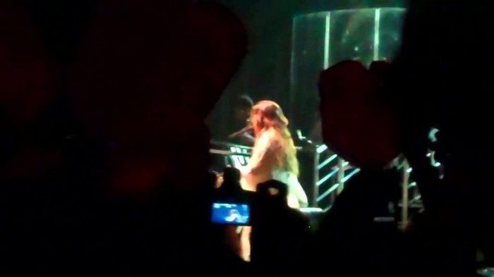 Demi Lovato - Skyscraper (Live in New York - fan video) 1809 - Demilush - Skyscraper Live in New York - Fan video Part oo4