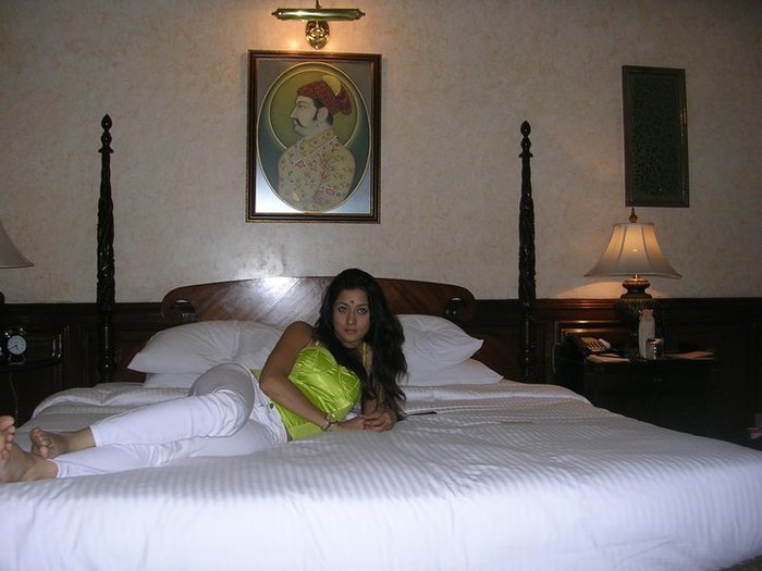249335_193064274073470_193062277407003_498287_4066450_n - Madhura Naik