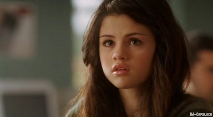 OMG!!! E Andy??? daca ma vede!!!! - xX Episodul3 Xx