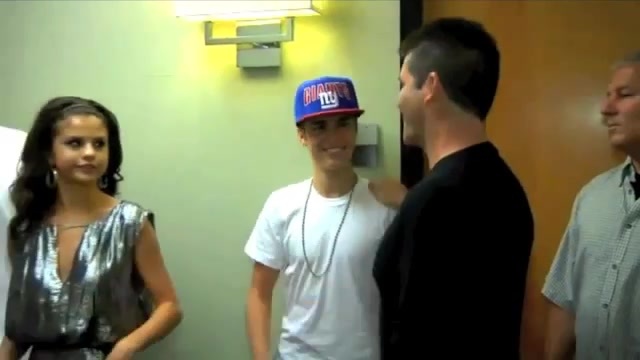 Selena Gomez & Justin Bieber backstage at The Tonight Show 174