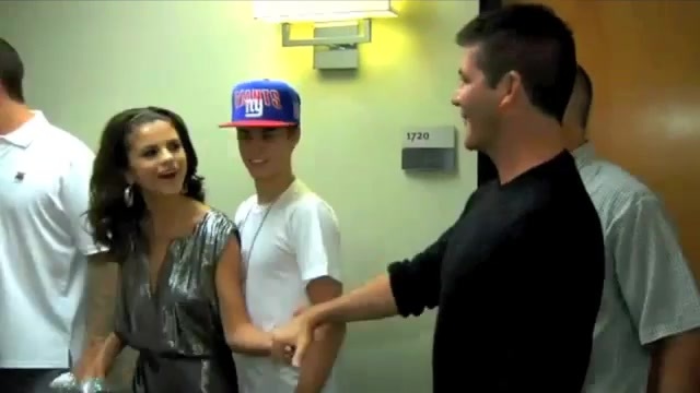 Selena Gomez & Justin Bieber backstage at The Tonight Show 178