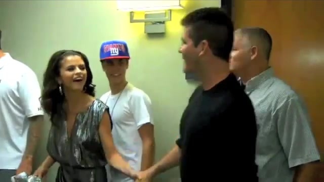 Selena Gomez & Justin Bieber backstage at The Tonight Show 179
