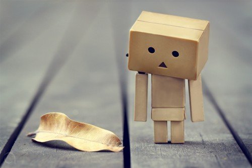 16-cute-funny-danbo-cardboard-box-art-fear-of-death_large - Poze cu cutiuta Dumbo