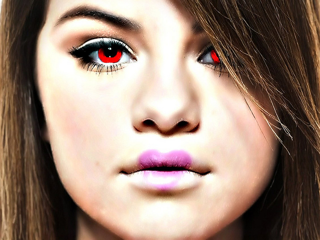 5157630563_2016dc872a_z - selena gomez vampir