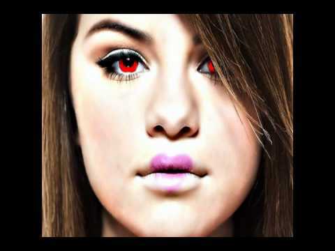 img_829_selena-gomez-vampire-and-isnc2b4t-vampire - selena gomez vampir