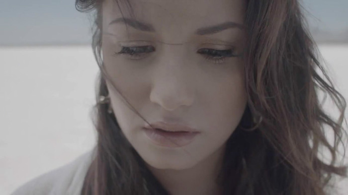 Demi Lovato - Skyscraper (Official lyric video) 188