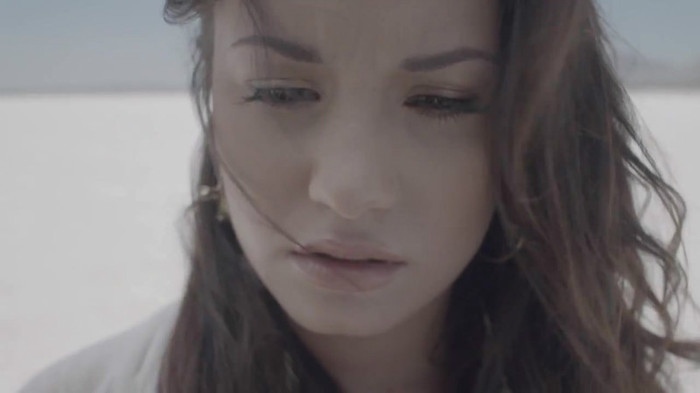 Demi Lovato - Skyscraper (Official lyric video) 202