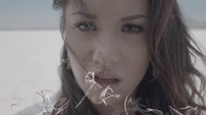 Demi Lovato - Skyscraper (Official lyric video) 214