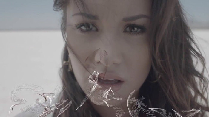 Demi Lovato - Skyscraper (Official lyric video) 215