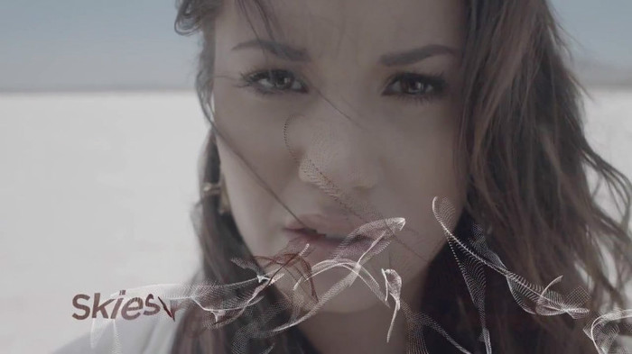 Demi Lovato - Skyscraper (Official lyric video) 224