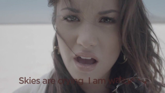 Demi Lovato - Skyscraper (Official lyric video) 240