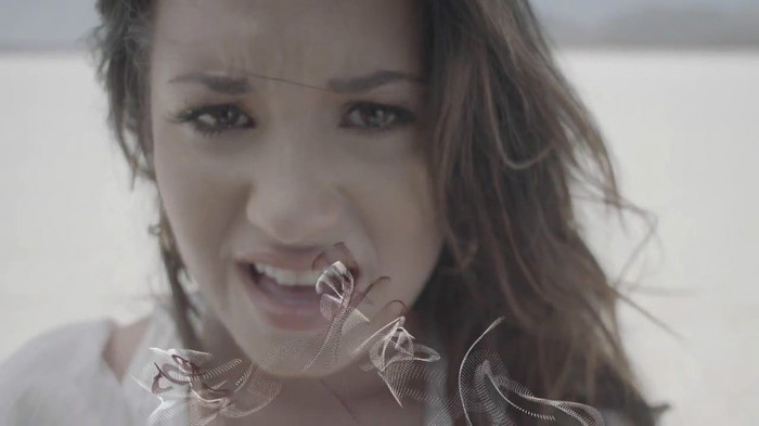 Demi Lovato - Skyscraper (Official lyric video) 433