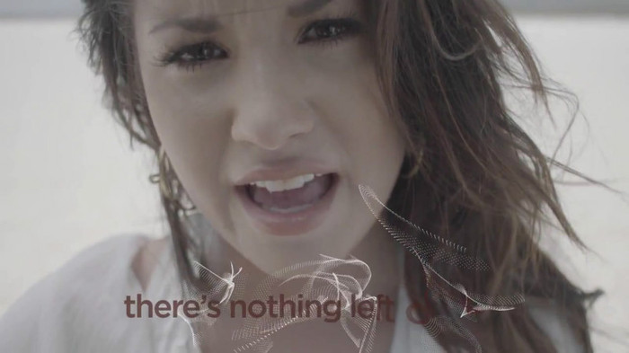 Demi Lovato - Skyscraper (Official lyric video) 449 Demi Lovato - Skyscraper (Official lyric video) 449