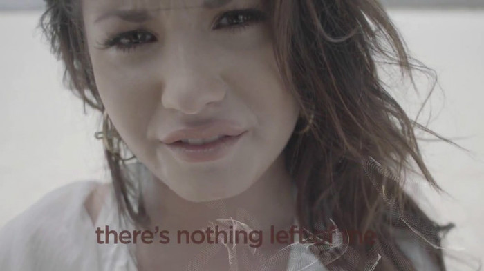 Demi Lovato - Skyscraper (Official lyric video) 456 Demi Lovato - Skyscraper (Official lyric video) 456