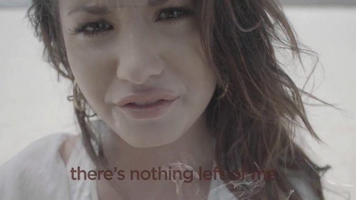 Demi Lovato - Skyscraper (Official lyric video) 457 Demi Lovato - Skyscraper (Official lyric video) 457