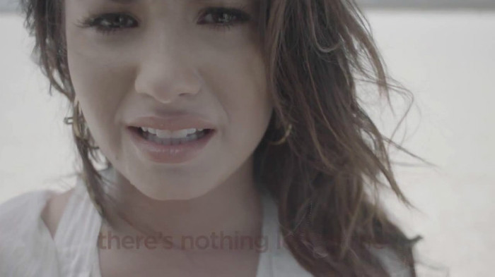 Demi Lovato - Skyscraper (Official lyric video) 464 Demi Lovato - Skyscraper (Official lyric video) 464