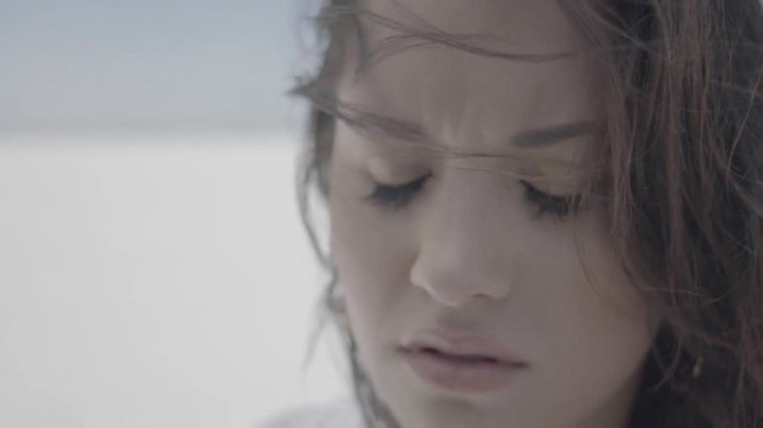 Demi Lovato - Skyscraper (Official lyric video) 630 Demi Lovato - Skyscraper (Official lyric video) 630