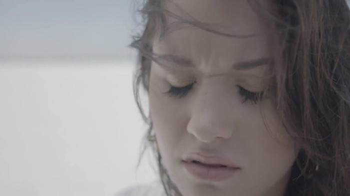 Demi Lovato - Skyscraper (Official lyric video) 631 Demi Lovato - Skyscraper (Official lyric video) 631