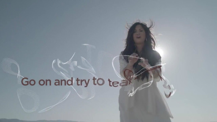 Demi Lovato - Skyscraper (Official lyric video) 658 Demi Lovato - Skyscraper (Official lyric video) 658