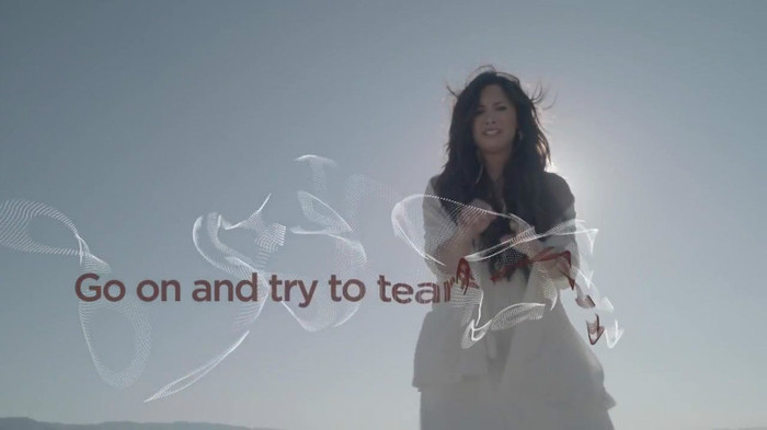 Demi Lovato - Skyscraper (Official lyric video) 660 Demi Lovato - Skyscraper (Official lyric video) 660