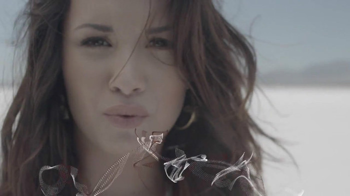 Demi Lovato - Skyscraper (Official lyric video) 947