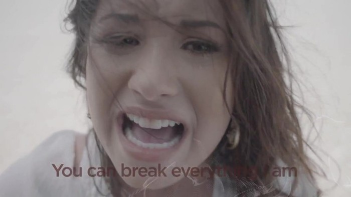 Demi Lovato - Skyscraper (Official lyric video) 1146