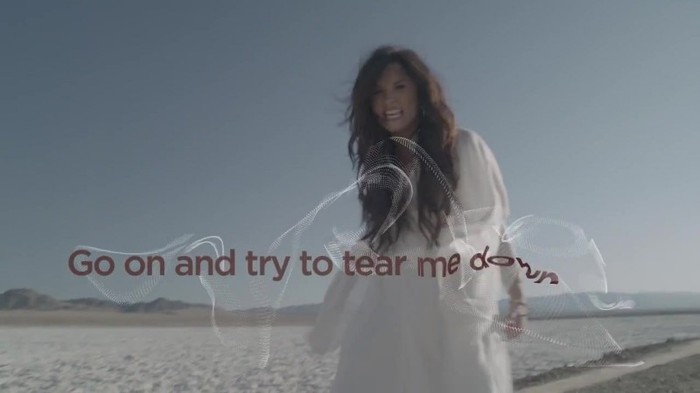 Demi Lovato - Skyscraper (Official lyric video) 1268
