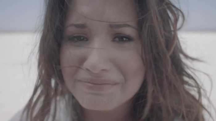 Demi Lovato - Skyscraper (Official lyric video) 1741 - Demilush - Skyscraper Official lyric video Part oo4