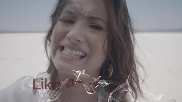 Demi Lovato - Skyscraper (Official lyric video) 1365