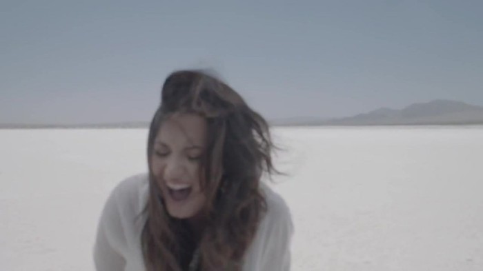 Demi Lovato - Skyscraper (Official lyric video) 1986