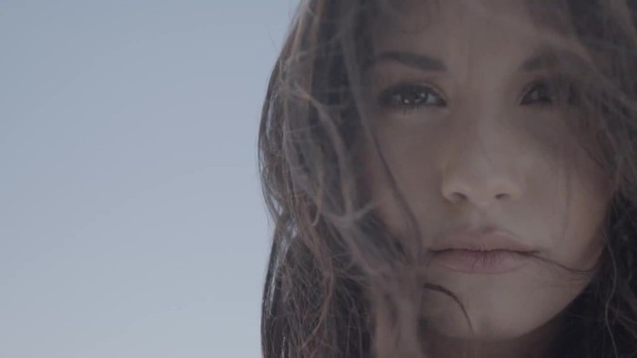 Demi Lovato - Skyscraper (Official lyric video) 2183 - Demilush - Skyscraper Official lyric video Part oo5