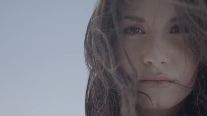 Demi Lovato - Skyscraper (Official lyric video) 2184 - Demilush - Skyscraper Official lyric video Part oo5