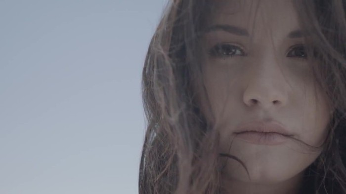 Demi Lovato - Skyscraper (Official lyric video) 2202