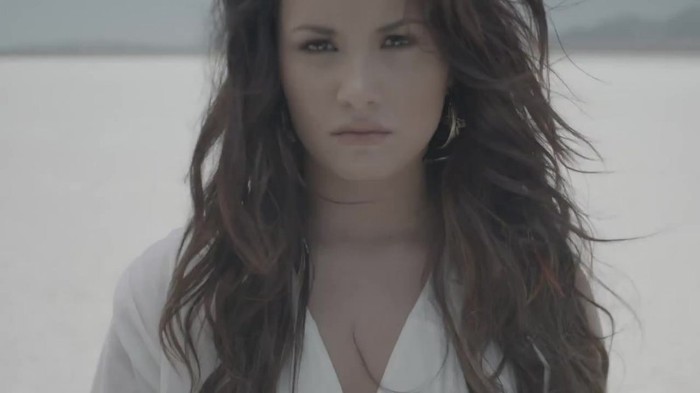 Demi Lovato - Skyscraper Teaser 110