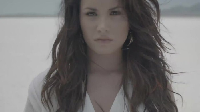 Demi Lovato - Skyscraper Teaser 123 - Demilush - Skyscraper Teaser