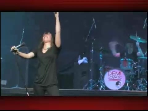 Demi Lovato - Summer Tour 2009 049