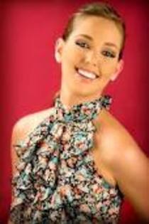 images (12) - Vanessa Pose