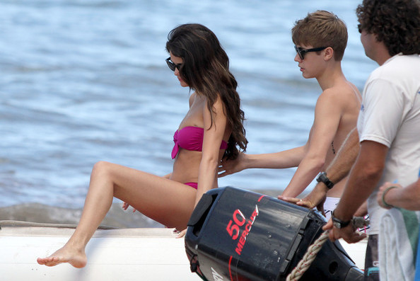 Selena+Gomez+Justin+Bieber+Selena+Gomez+Enjoying+ovdAjbiRMnNl