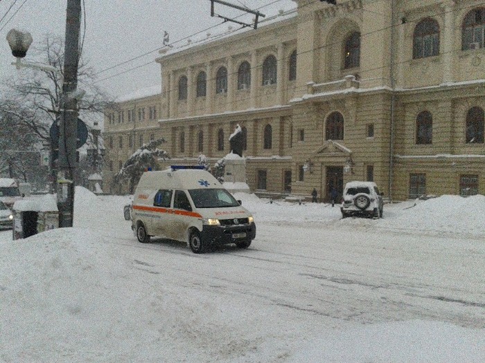 C360_2012-02-14-08-15-40 - iasi - iarna2012