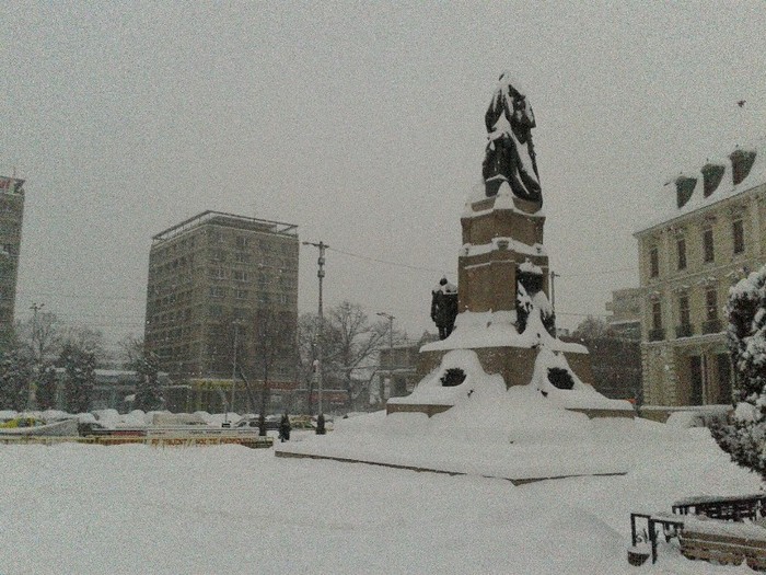 C360_2012-02-14-08-42-13 - iasi - iarna2012