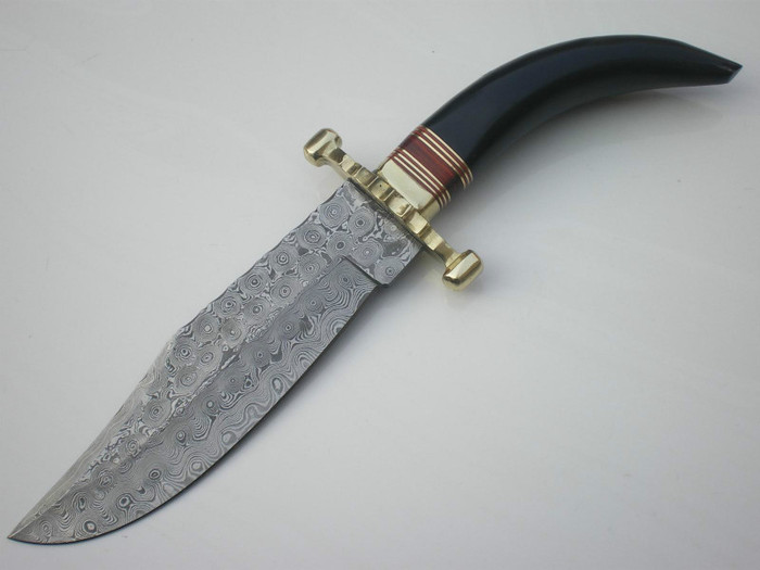 Cutit vanatoresc, lama de Damasc si maner de corn de bivol ... Superb !!!