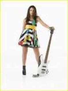 Hei sunt Dana! - Lemonade Mouth