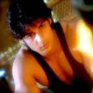 Karan Wahi alias Sid-2 voturi