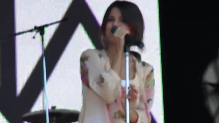 Live like there's no tomorrow - Selena Gomez Soundcheck in Argentina HD 019