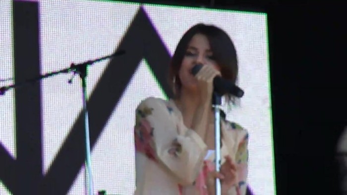 Live like there's no tomorrow - Selena Gomez Soundcheck in Argentina HD 025