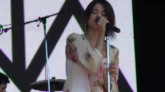 Live like there's no tomorrow - Selena Gomez Soundcheck in Argentina HD 032