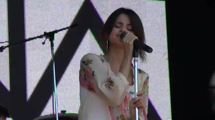 Live like there's no tomorrow - Selena Gomez Soundcheck in Argentina HD 041