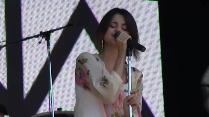 Live like there's no tomorrow - Selena Gomez Soundcheck in Argentina HD 043